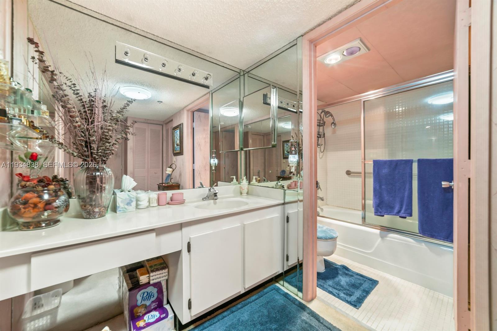 DELVISTA TOWERS CONDO - Residential