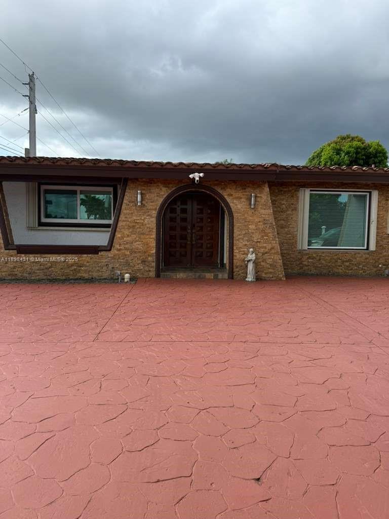 CORAL PARK ESTS SEC 2 - Residential Lease