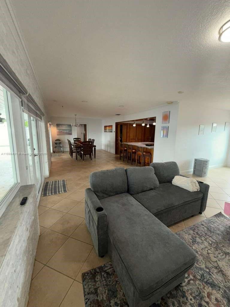CORAL PARK ESTS SEC 2 - Residential Lease
