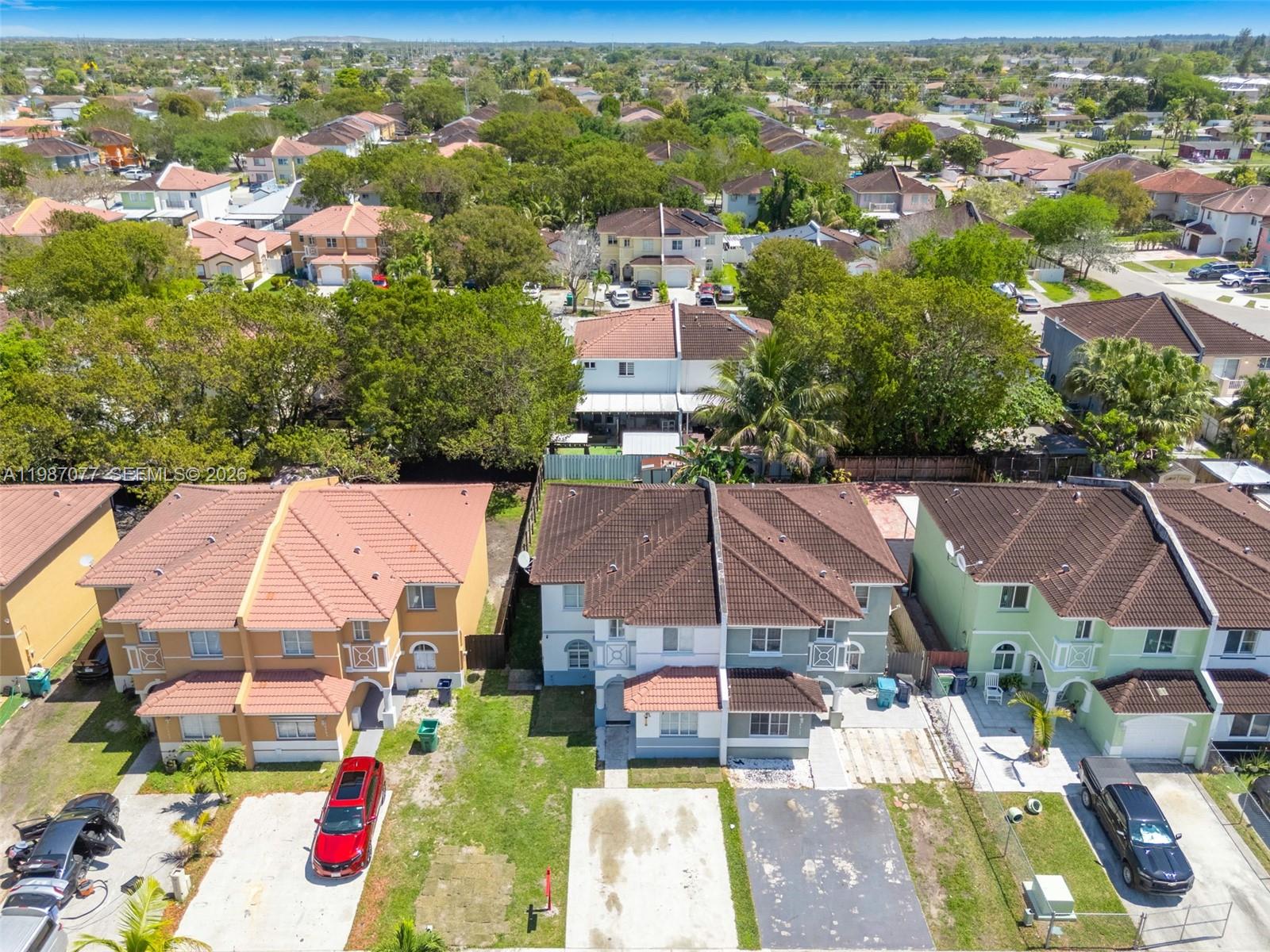 NARANJA GARDENS - Residential Lease