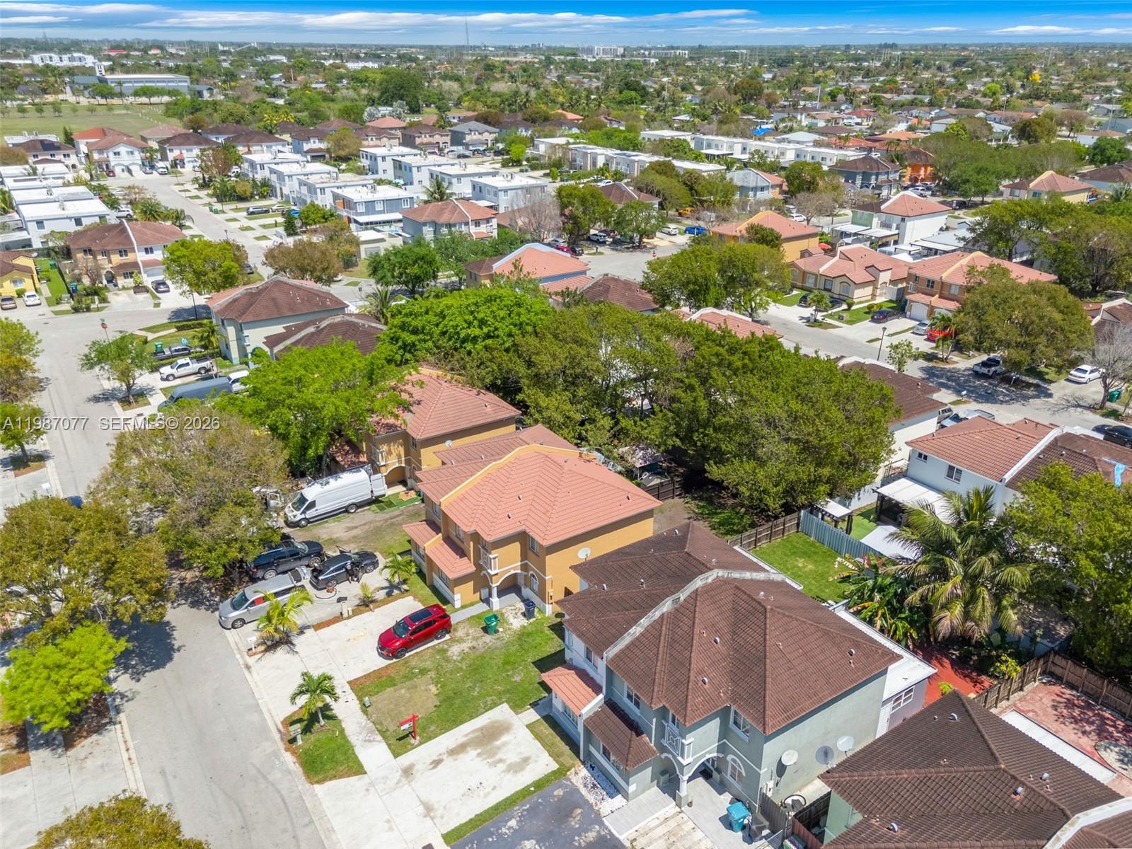 NARANJA GARDENS - Residential Lease