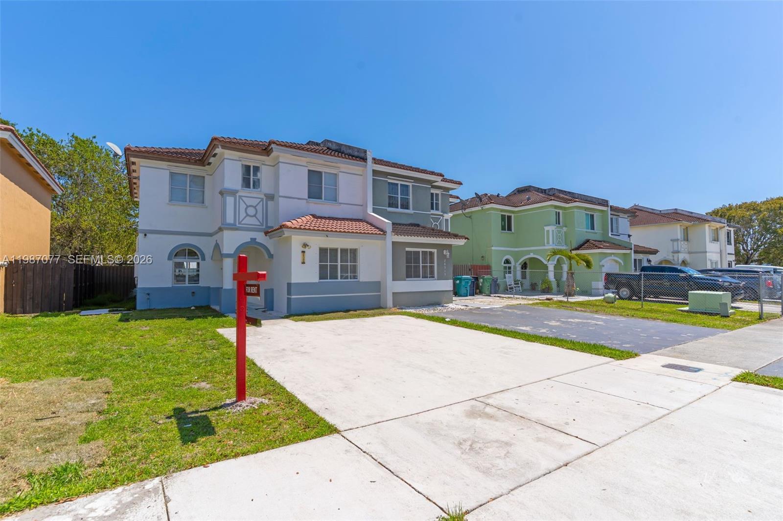 NARANJA GARDENS - Residential Lease