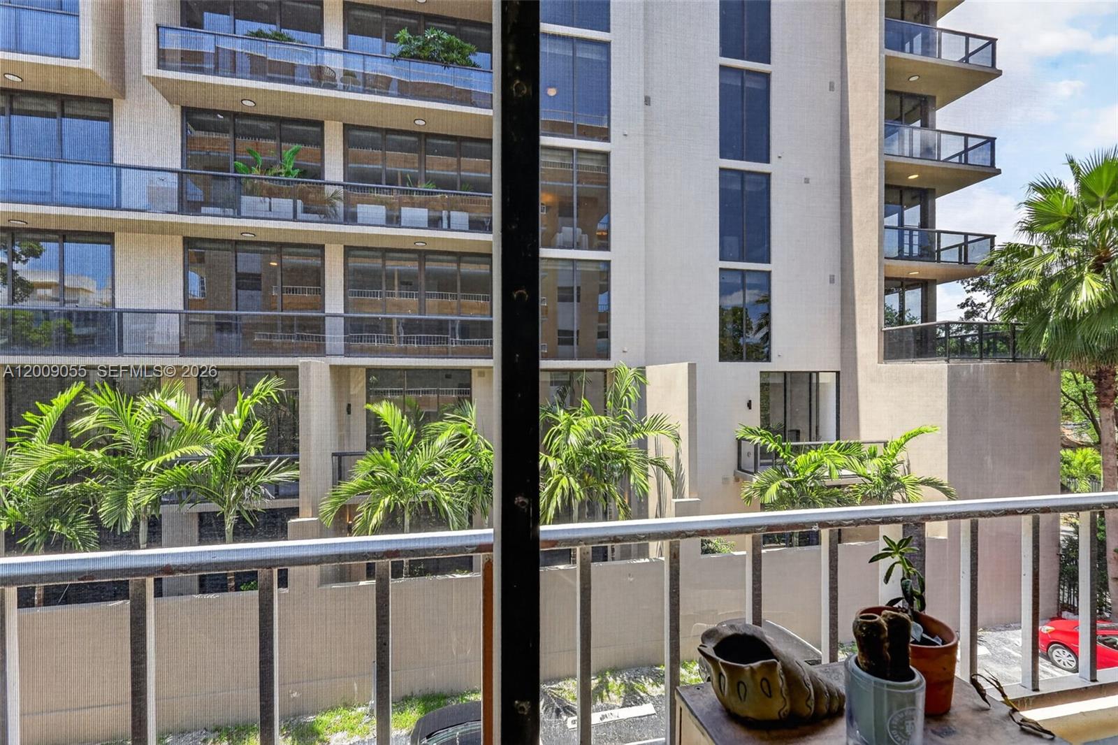 VIRGINIA OAKS CONDO - Residential