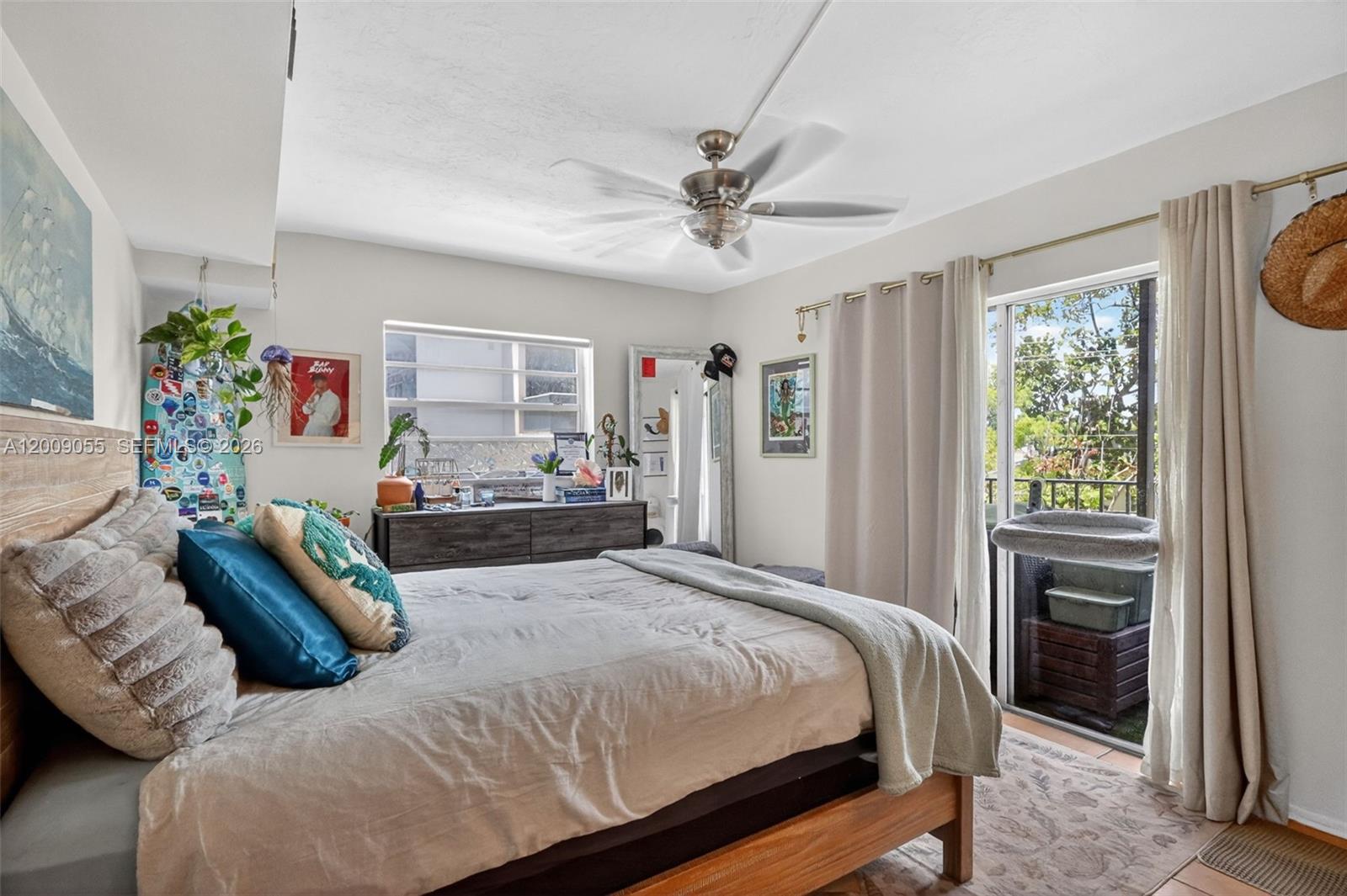 VIRGINIA OAKS CONDO - Residential