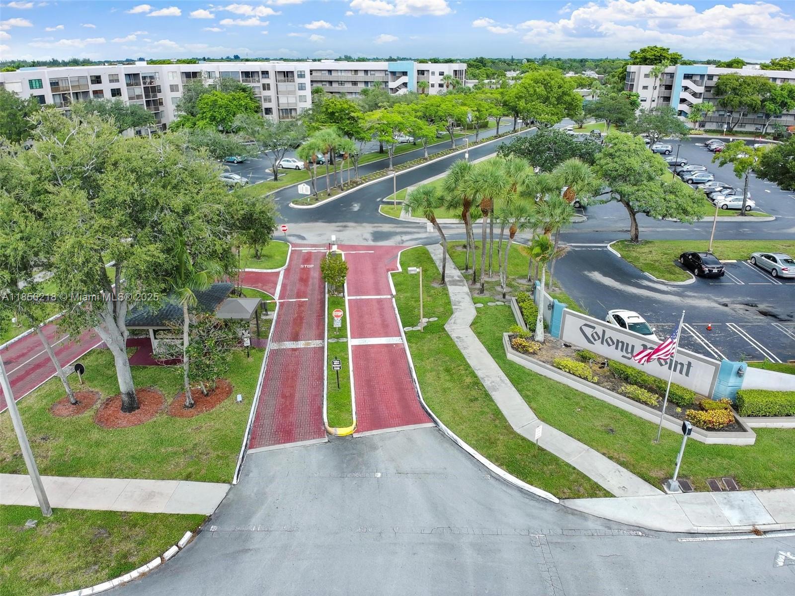 COLONY POINT 4 CONDO - Residential