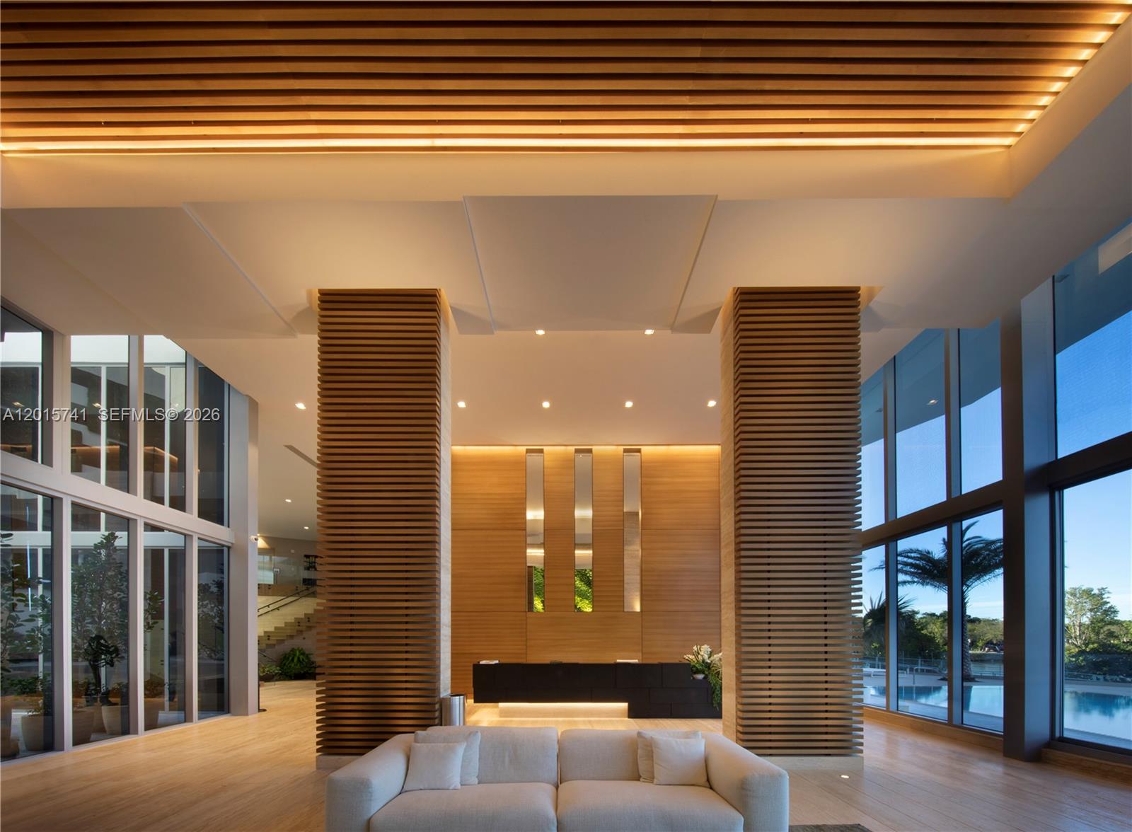 THE HARBOUR SOUTH CONDO - Residential