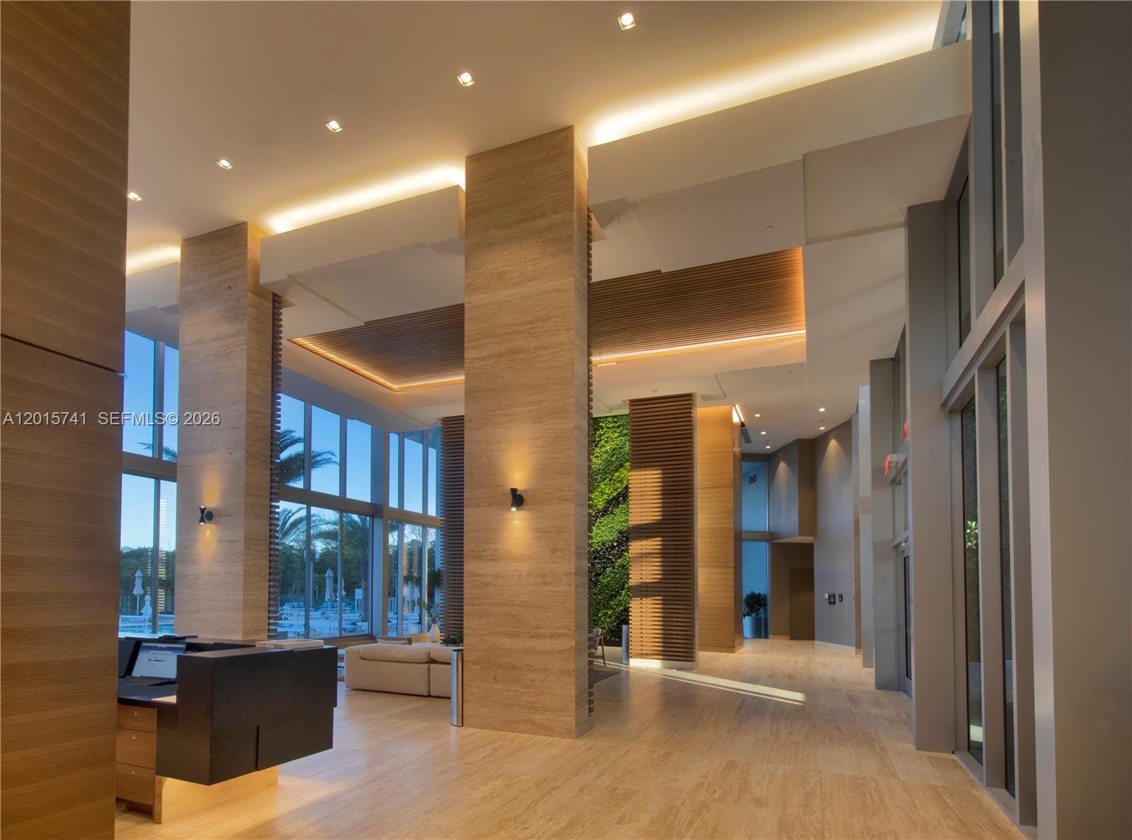 THE HARBOUR SOUTH CONDO - Residential