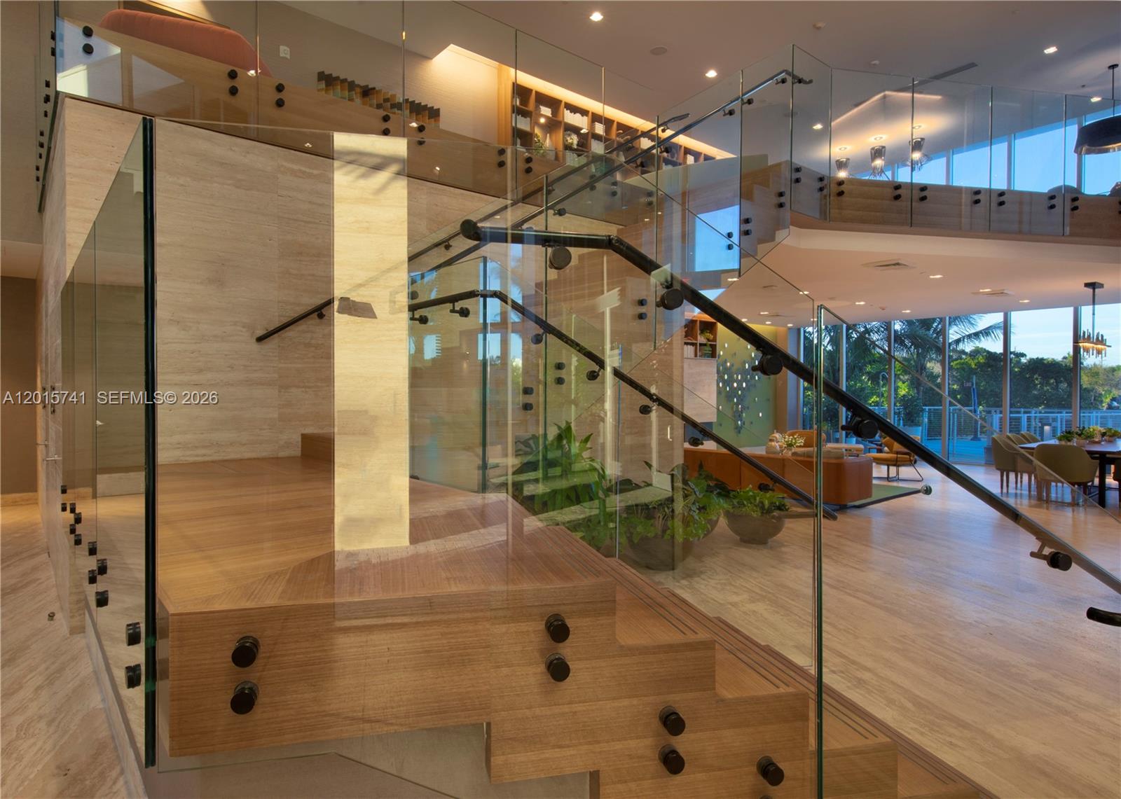 THE HARBOUR SOUTH CONDO - Residential