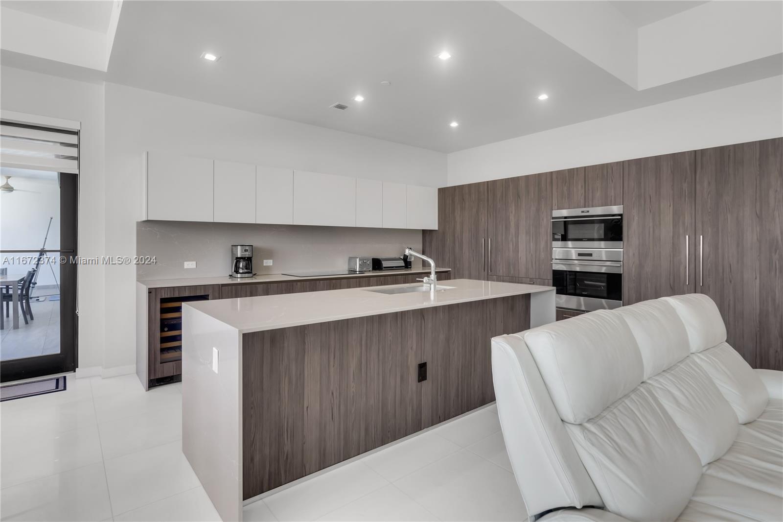 GIRALDA PLACE CONDO - Residential