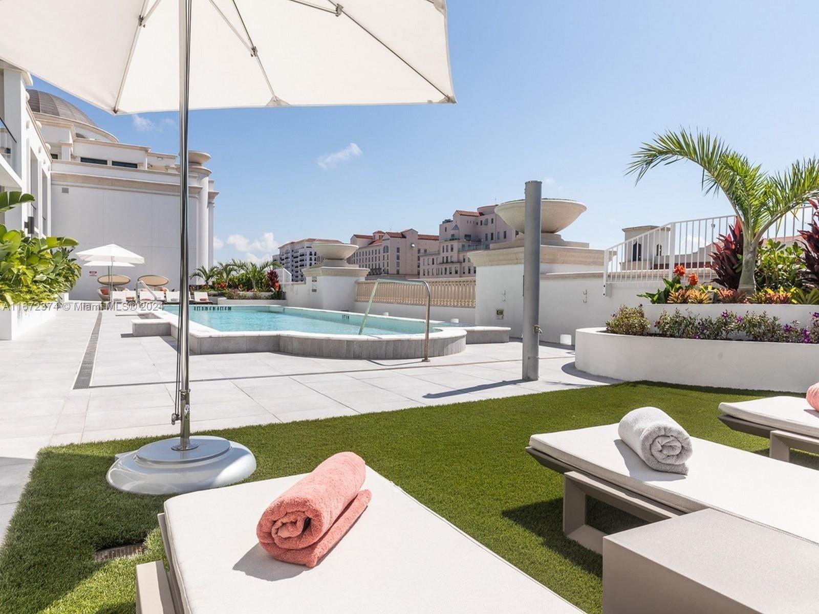 GIRALDA PLACE CONDO - Residential