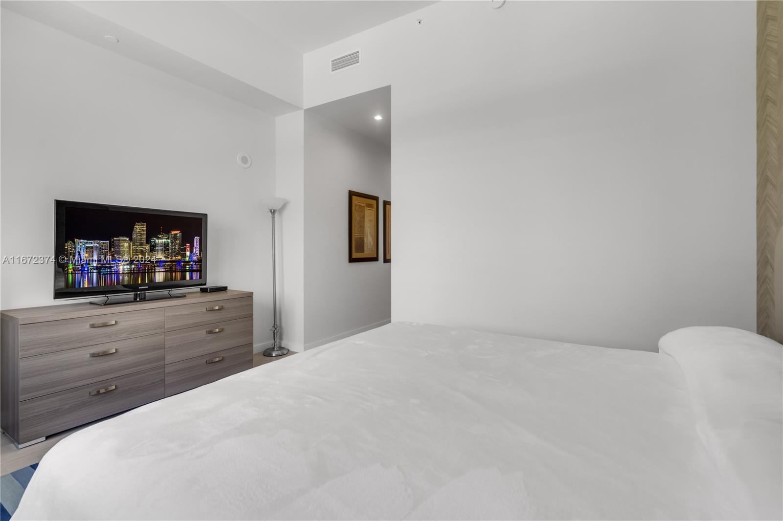 GIRALDA PLACE CONDO - Residential