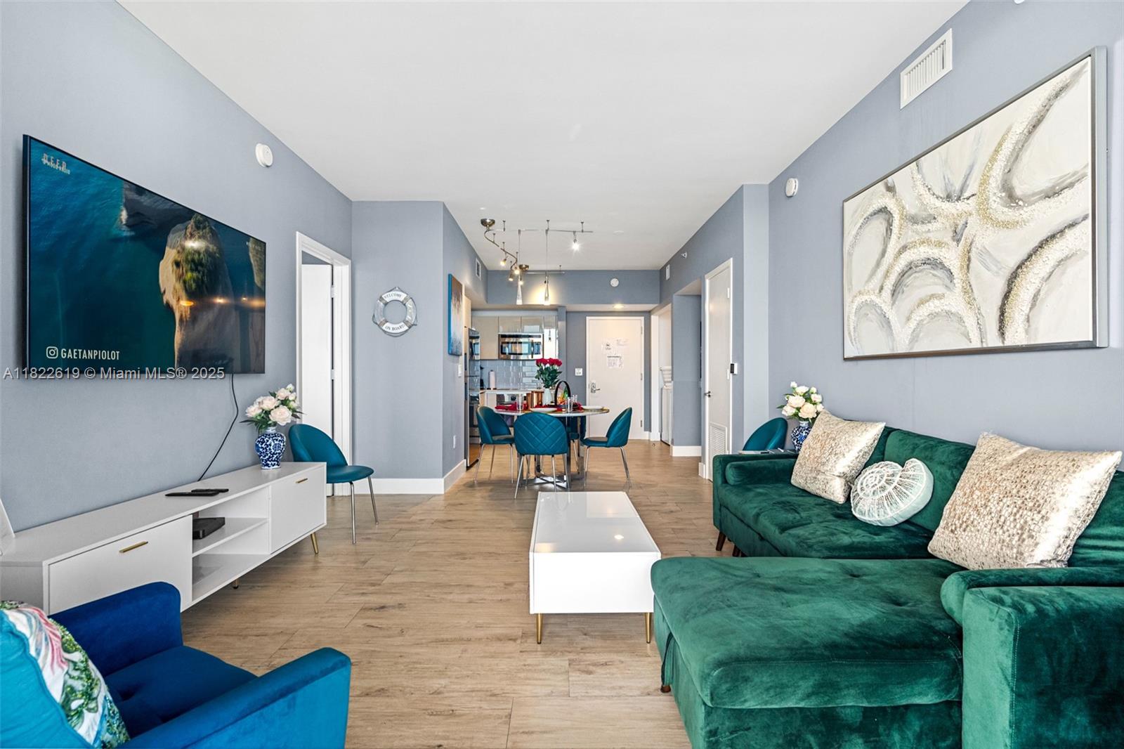 BEACHWALK CONDOMINIUM - Residential Lease