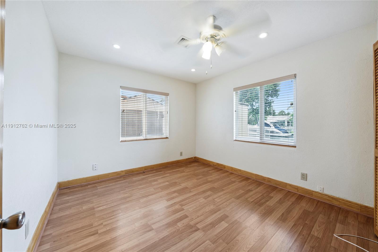 SOUTH NEW RIVER ISLES SEC - Residential