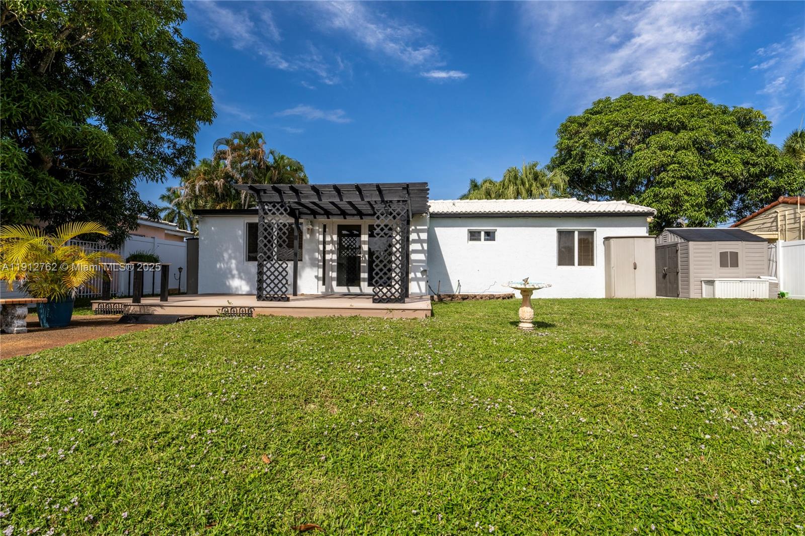 SOUTH NEW RIVER ISLES SEC - Residential