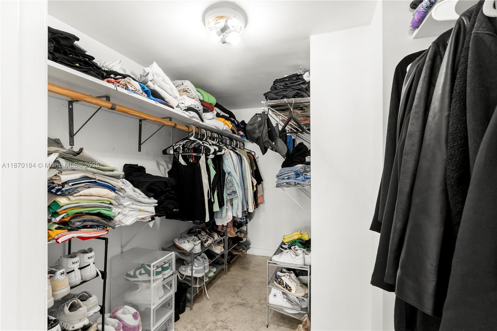 DEL PRADO MARINA - Residential