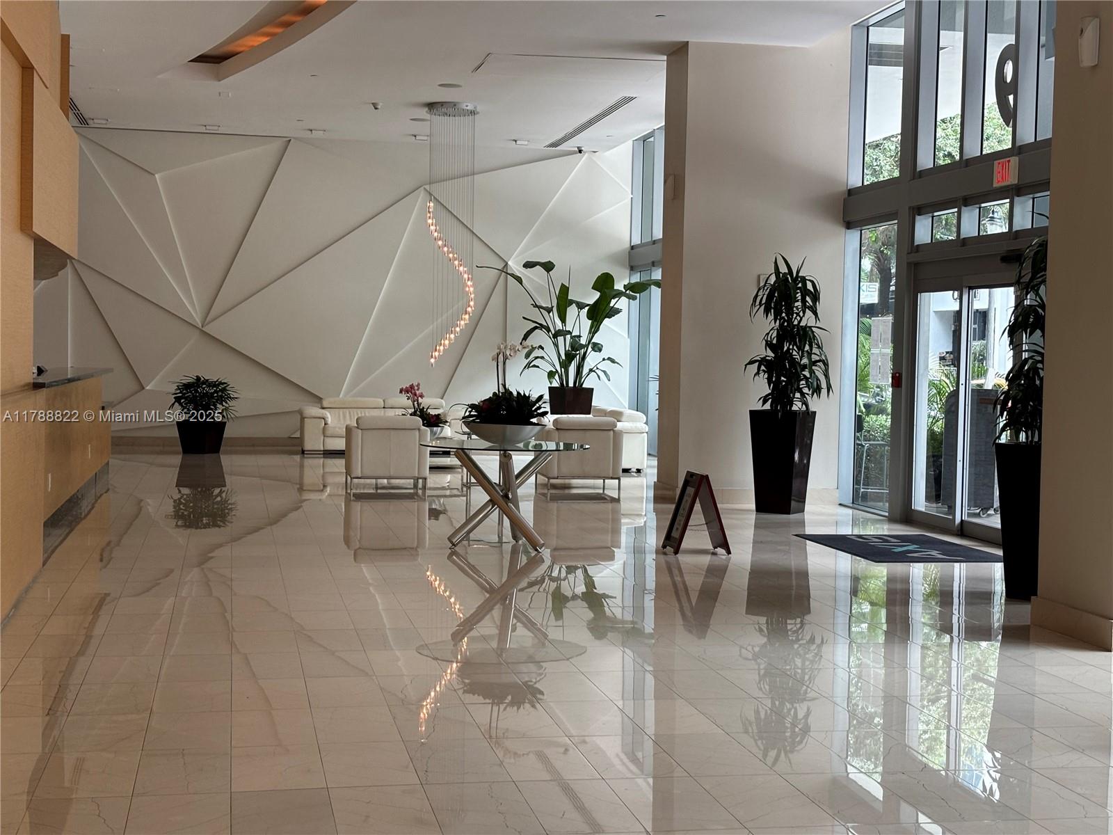 THE AXIS ON BRICKELL COND - Residential