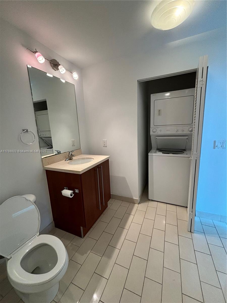 THE AXIS ON BRICKELL COND - Residential