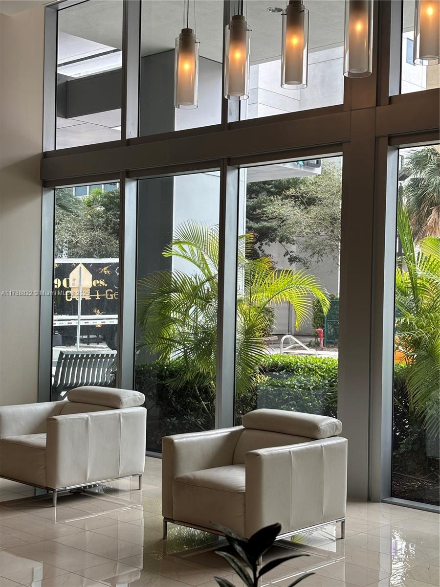 THE AXIS ON BRICKELL COND - Residential
