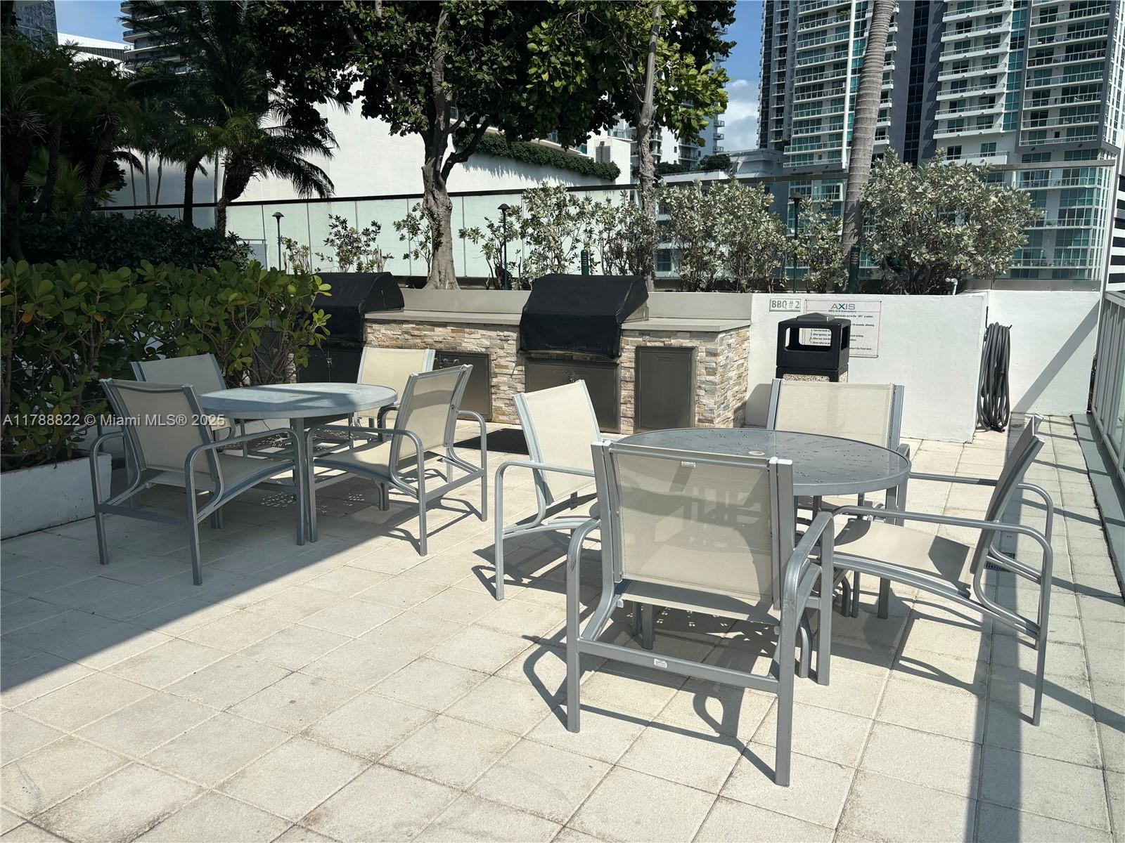 THE AXIS ON BRICKELL COND - Residential