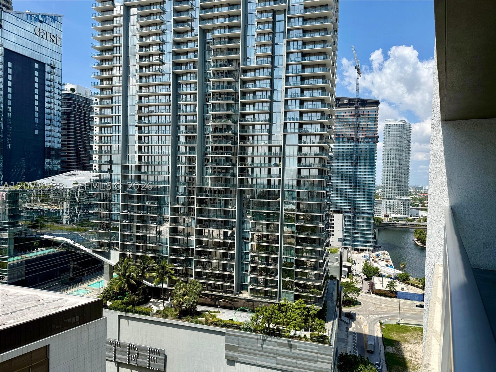 55 SE 6th St 2404