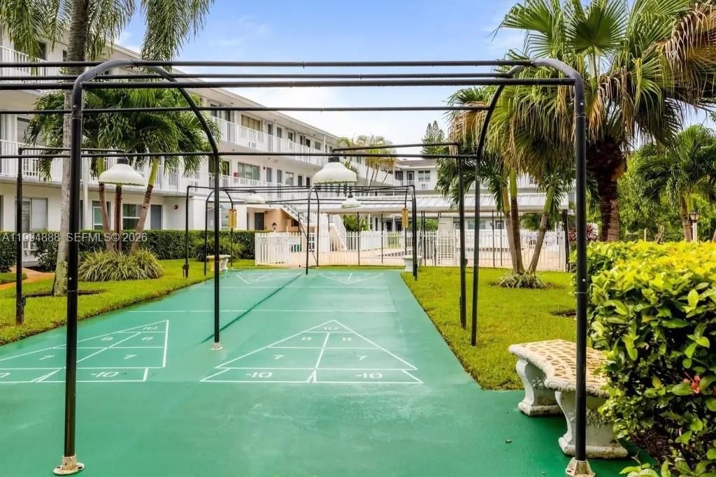 Photo of 15600 NE 6th Ave #26B, Miami, FL 33162 (MLS # A11994888)