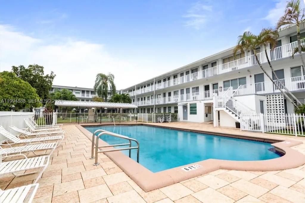 Photo of 15600 NE 6th Ave #26B, Miami, FL 33162 (MLS # A11994888)