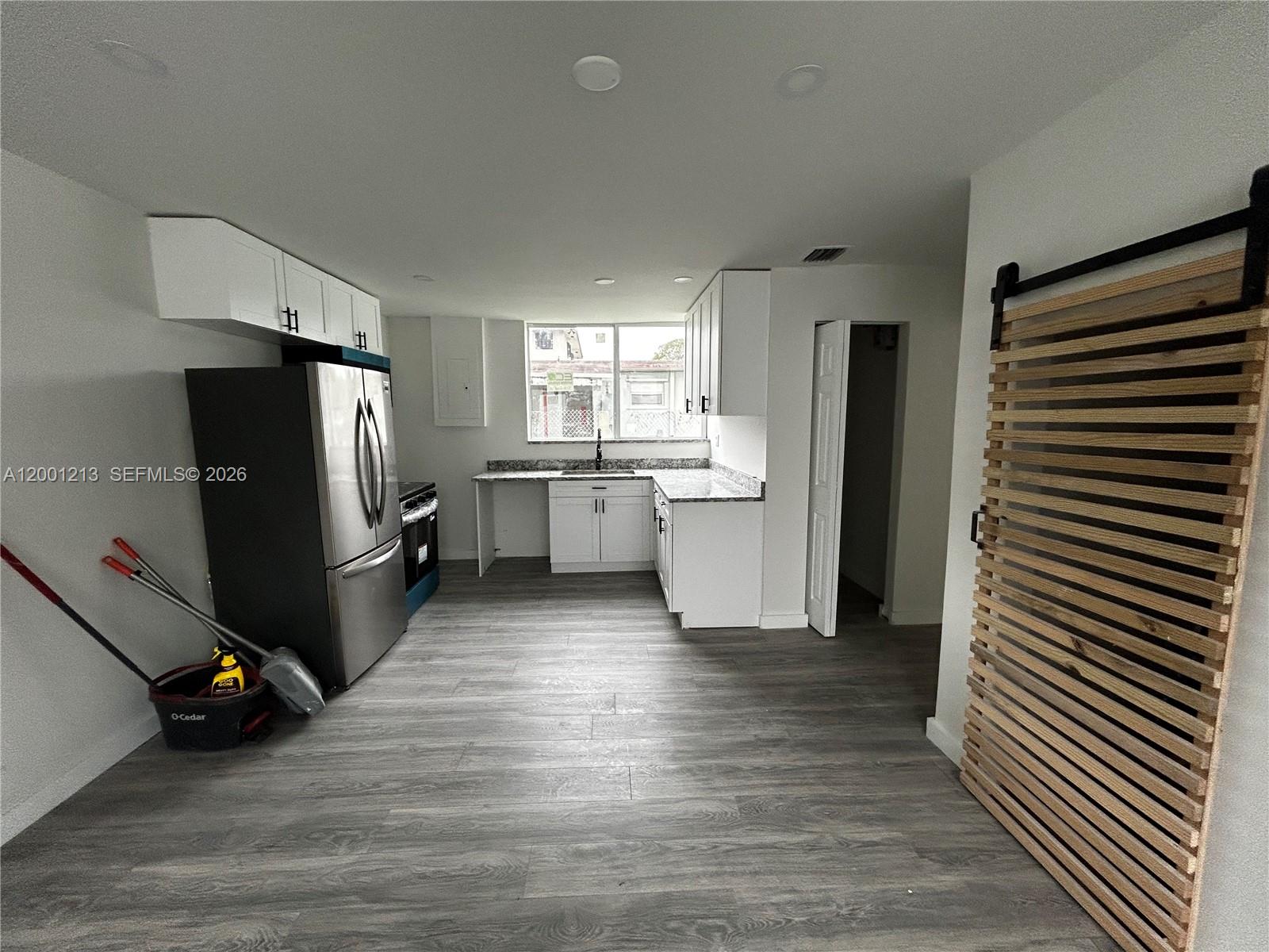 CARVER RANCHES - Residential