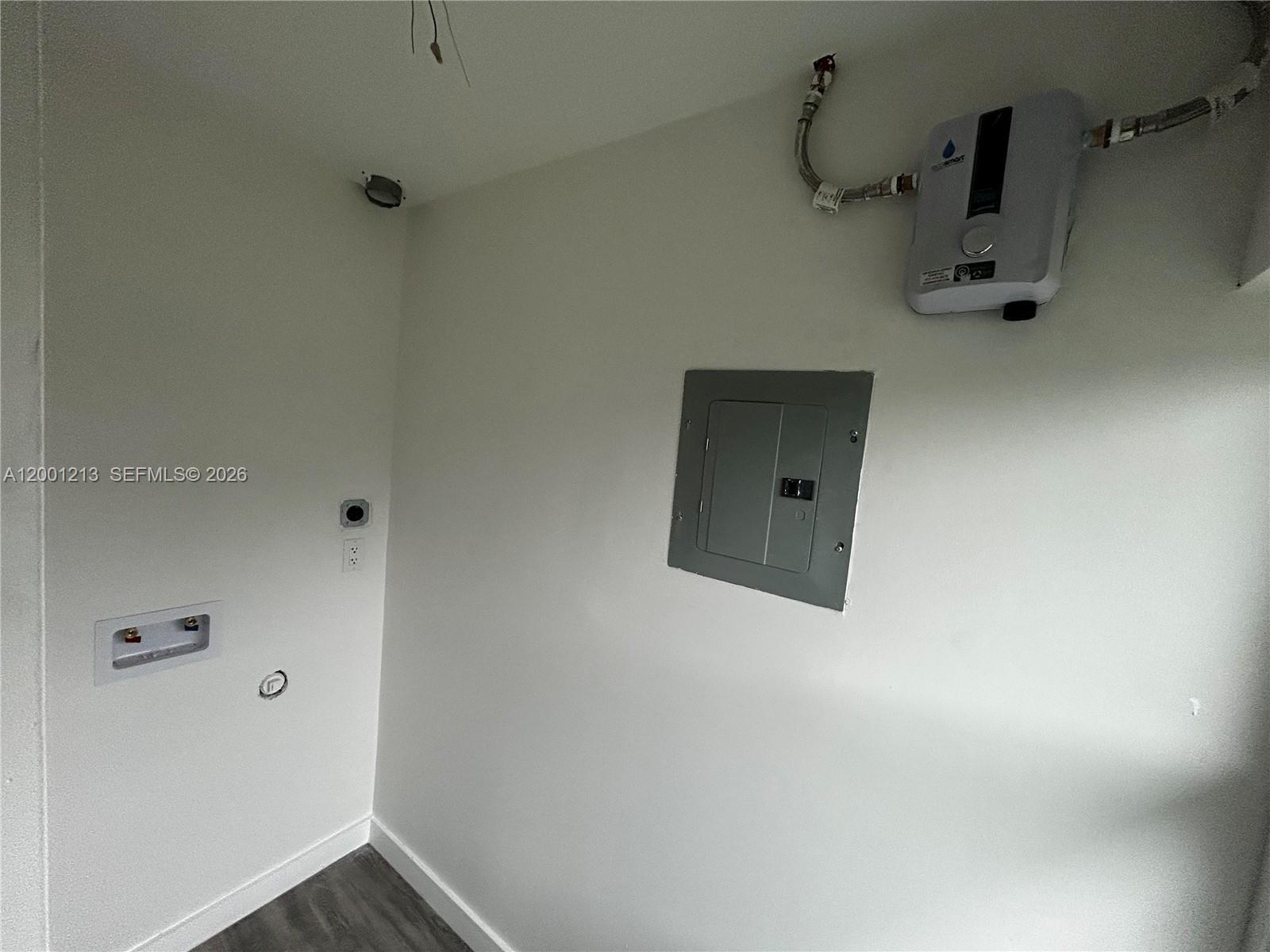 CARVER RANCHES - Residential