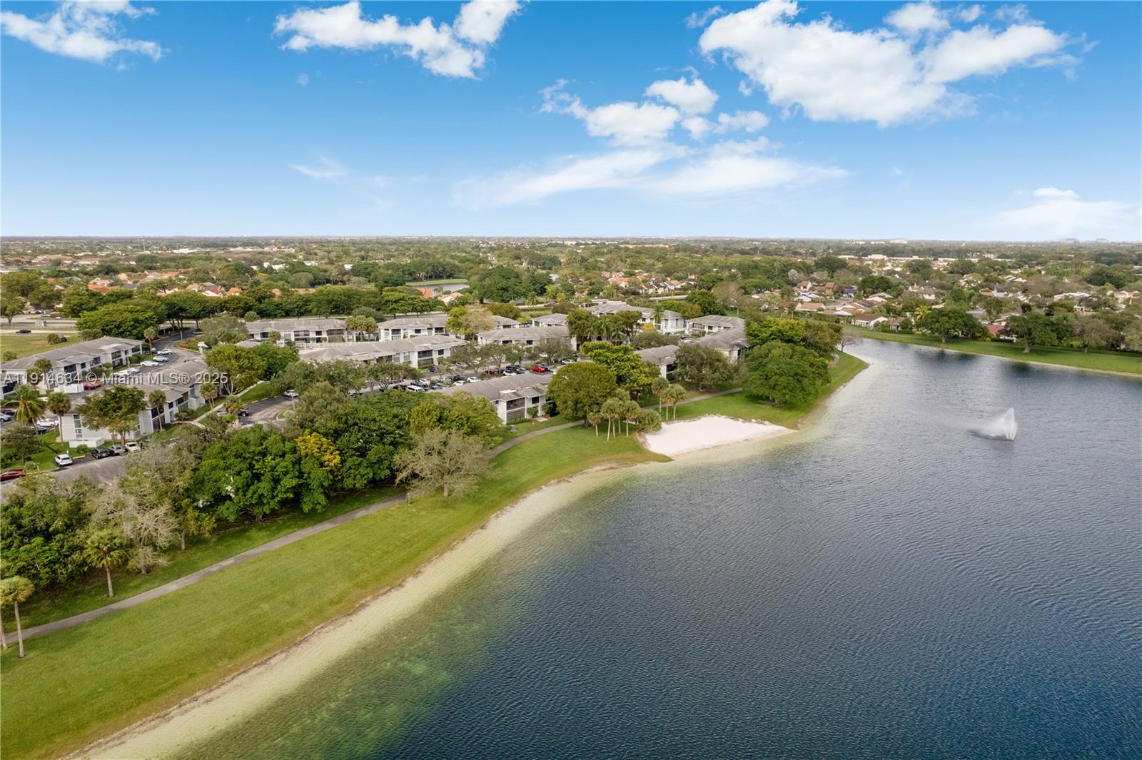 LAKEVIEW AT THE HAMMOCKS - Residential Lease