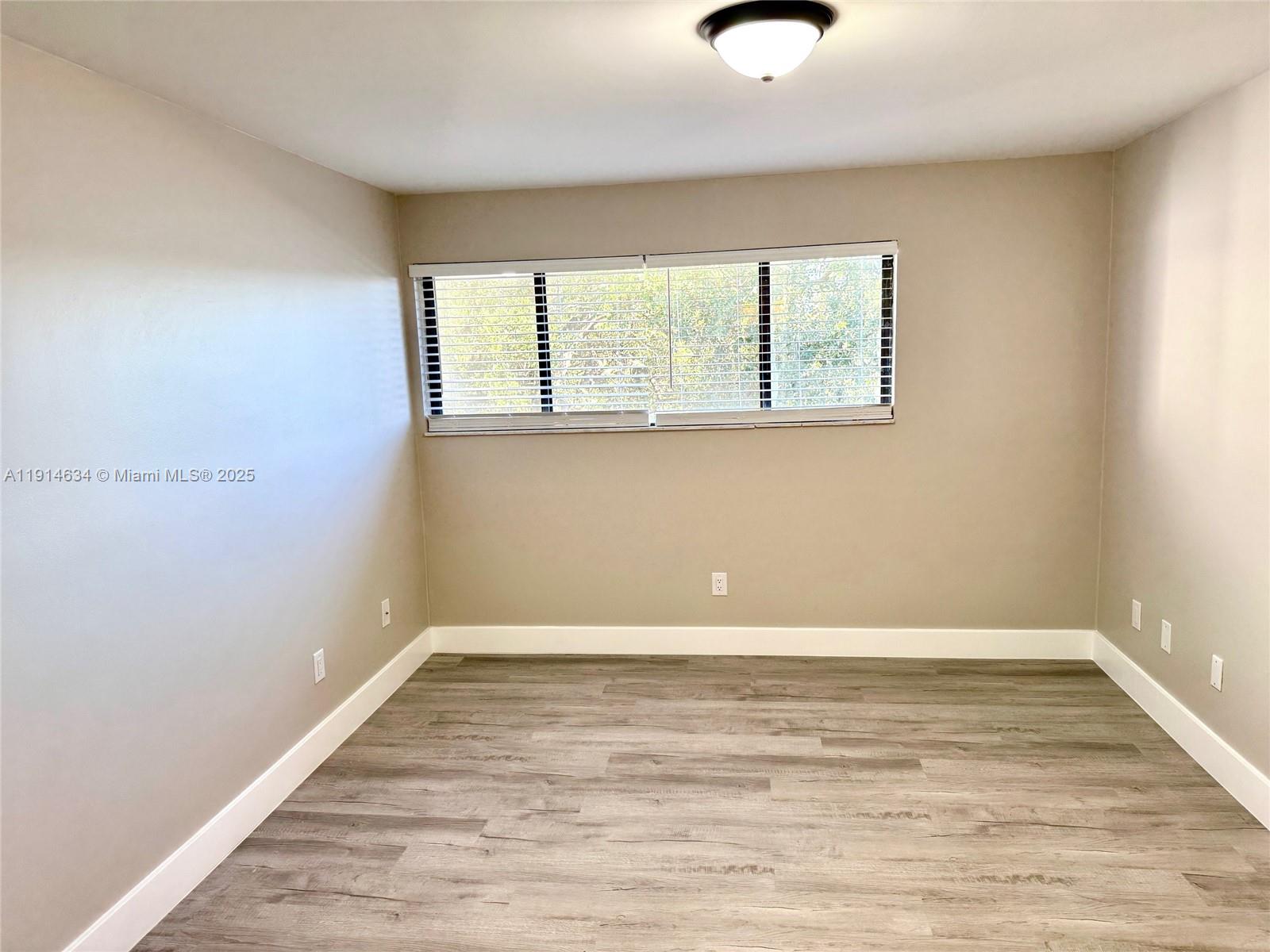 LAKEVIEW AT THE HAMMOCKS - Residential Lease