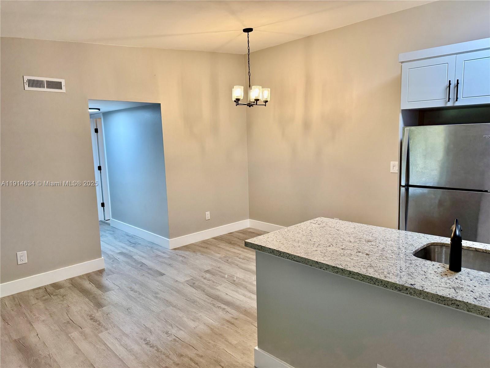 LAKEVIEW AT THE HAMMOCKS - Residential Lease