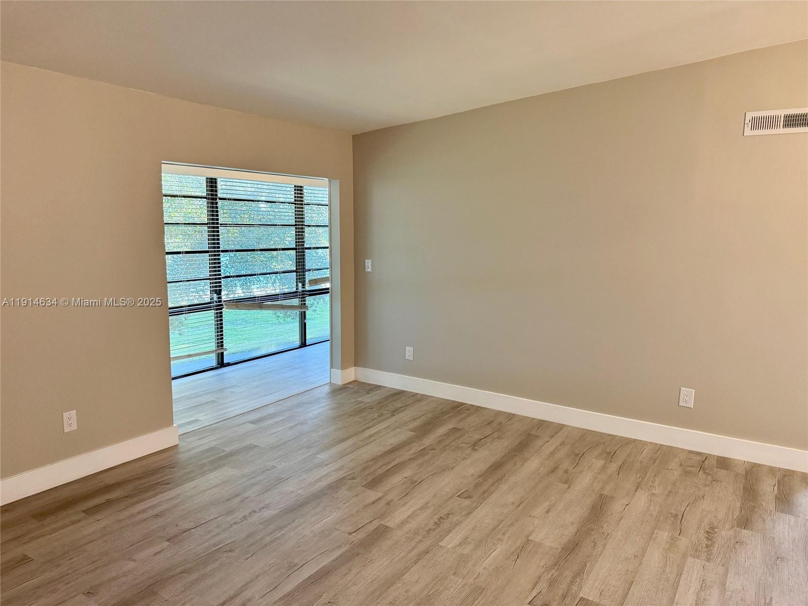 LAKEVIEW AT THE HAMMOCKS - Residential Lease