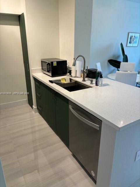1900 Van Buren St 511B