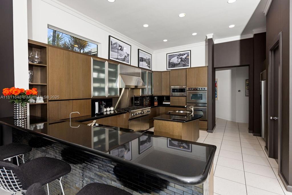 ENCLAVE - Residential