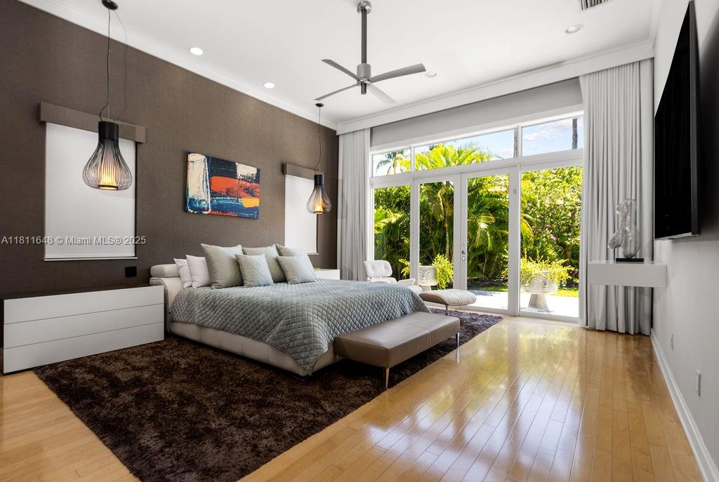 ENCLAVE - Residential