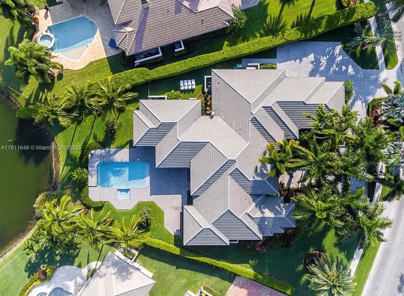 ENCLAVE - Residential