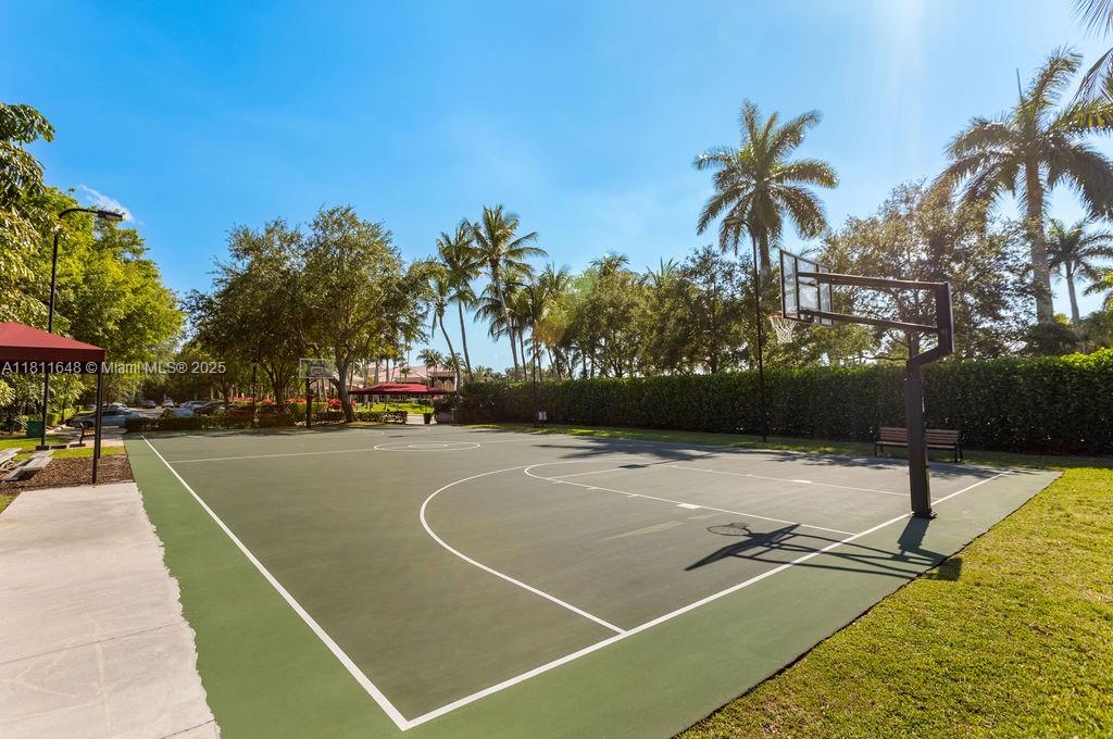 ENCLAVE - Residential