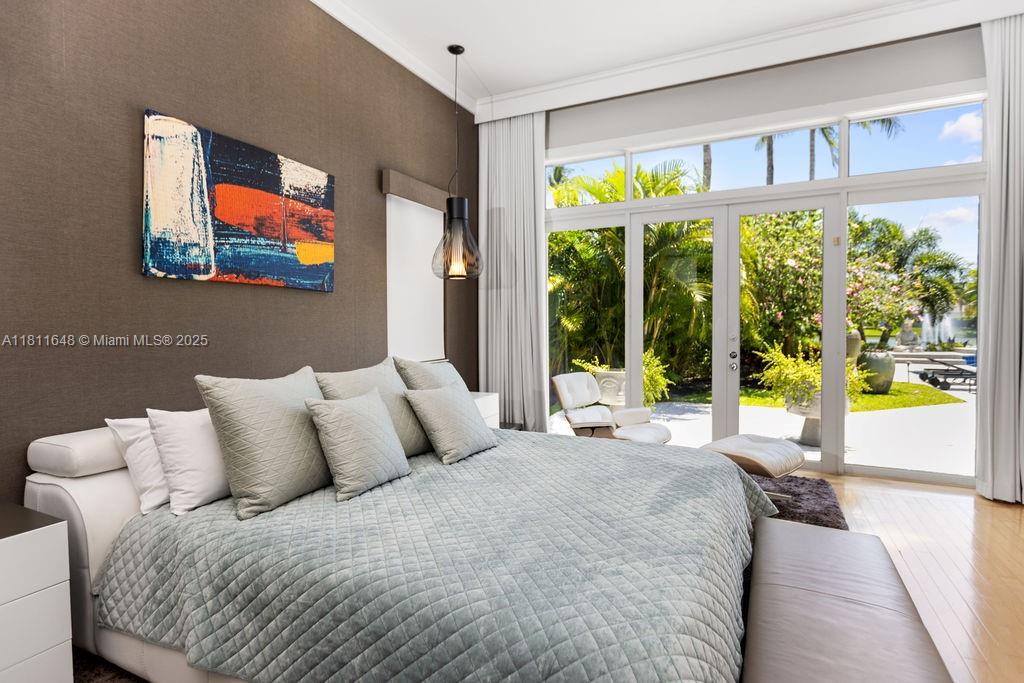 ENCLAVE - Residential