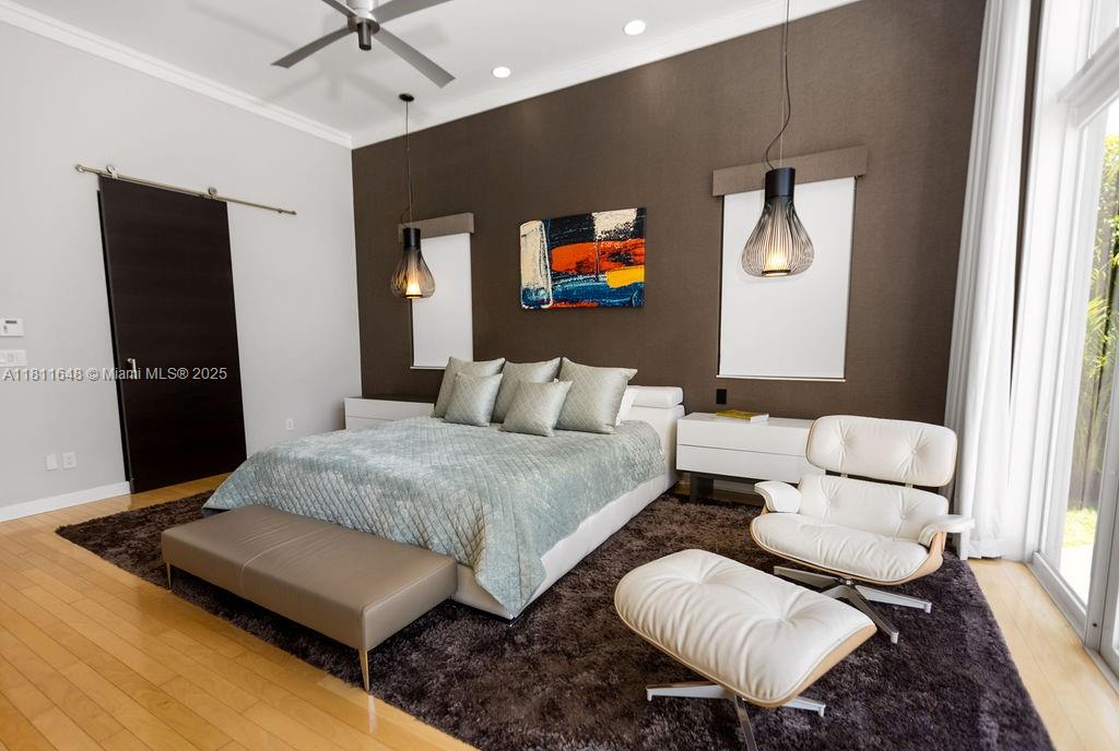 ENCLAVE - Residential