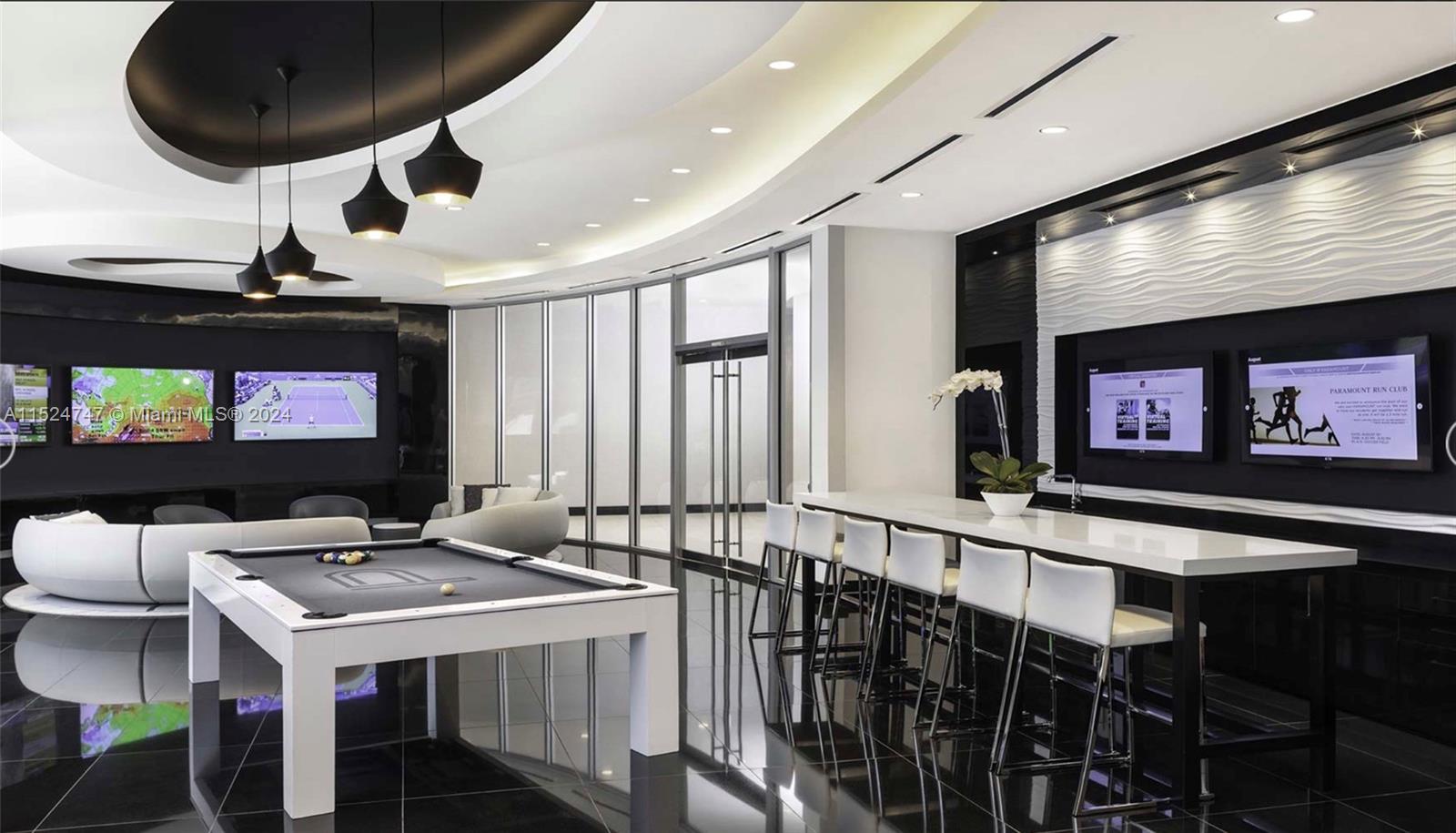 PARAMOUNT MIAMI WORLDCENT - Residential Lease