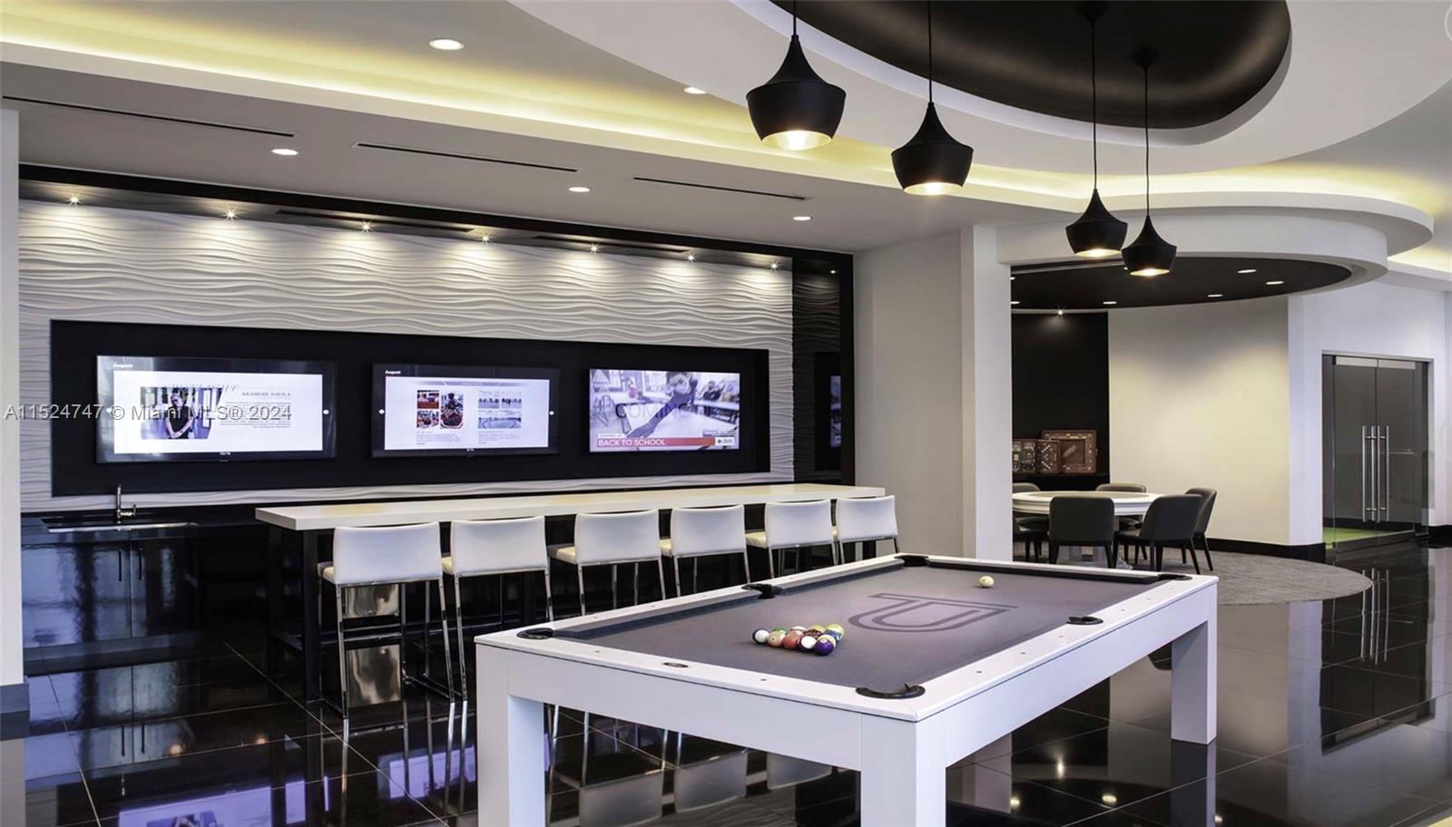 PARAMOUNT MIAMI WORLDCENT - Residential Lease