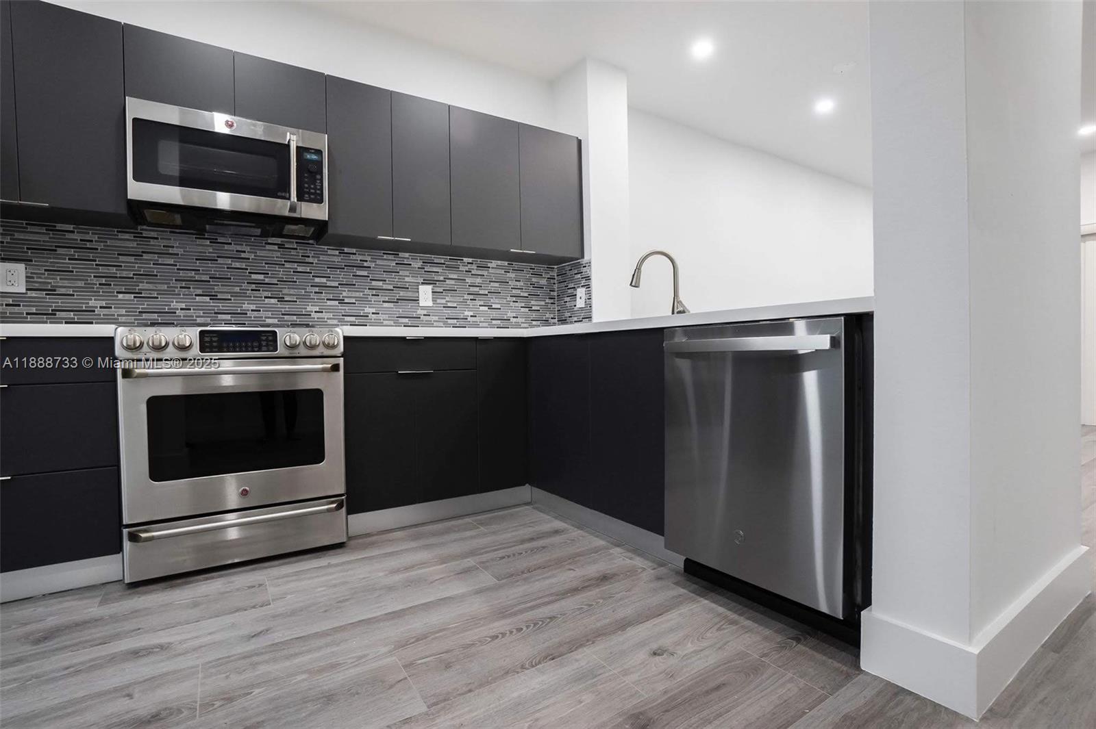 NASHER PLAT - Residential Lease