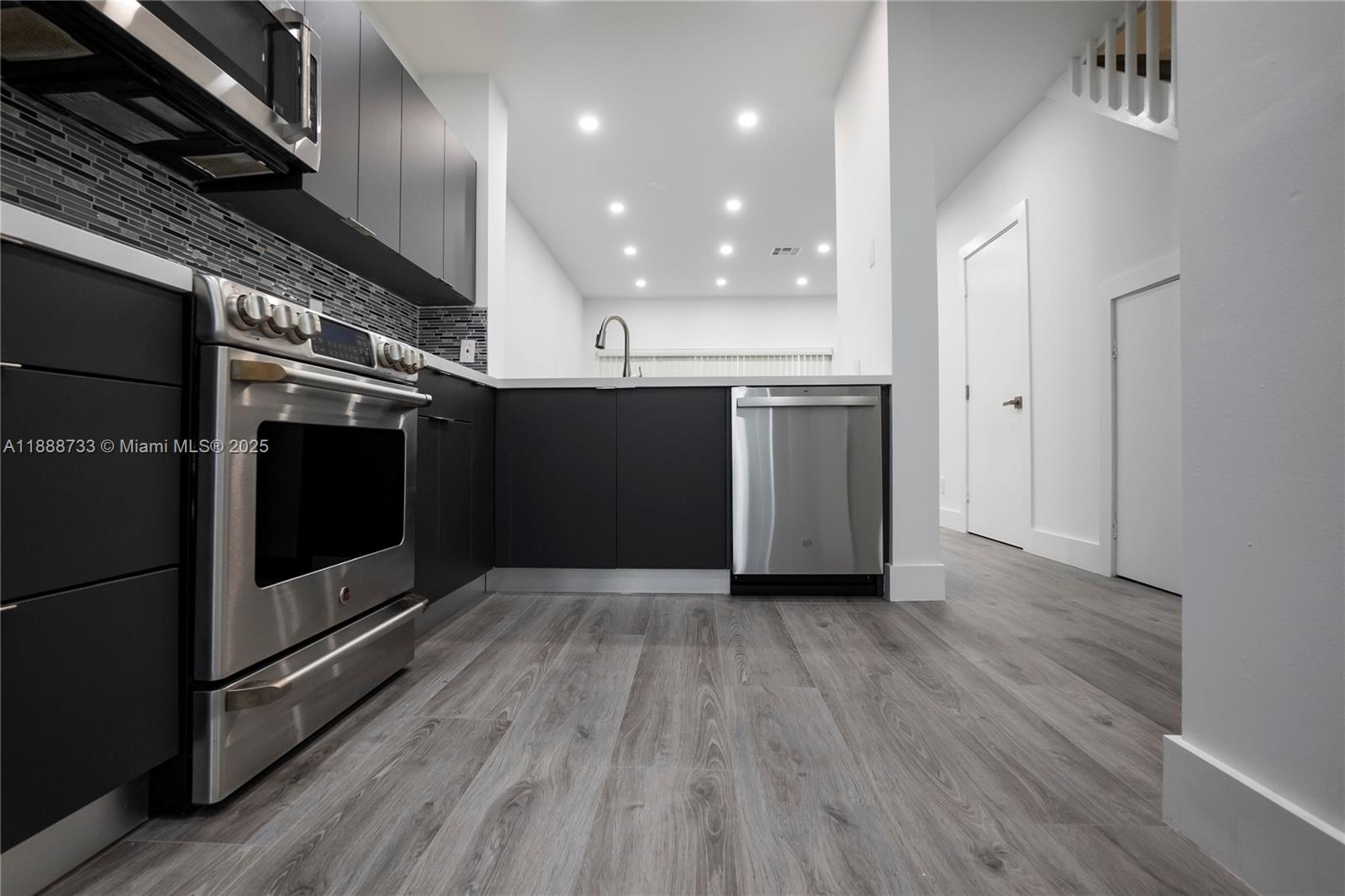 NASHER PLAT - Residential Lease