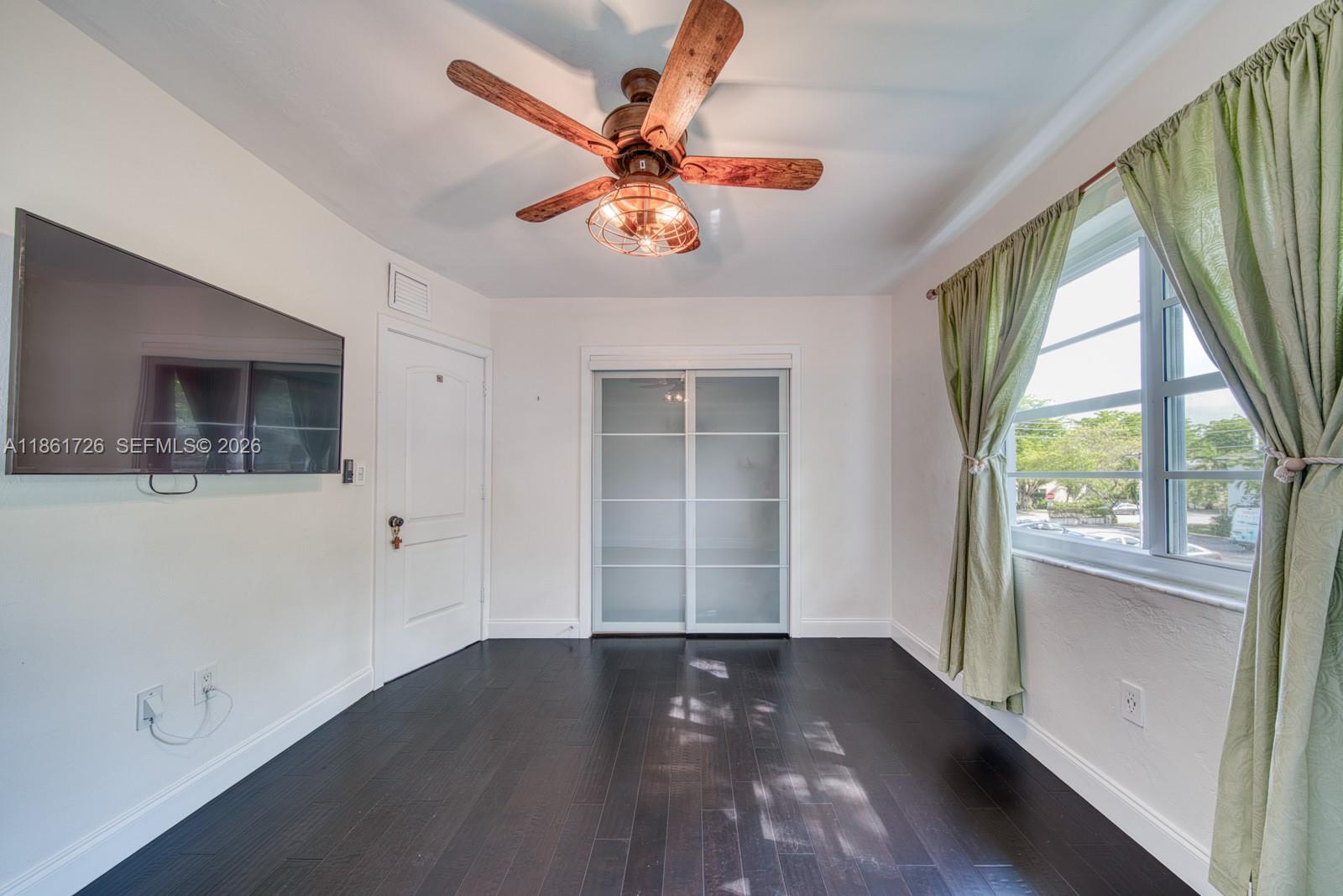 PATHWAYS CONDO - Residential
