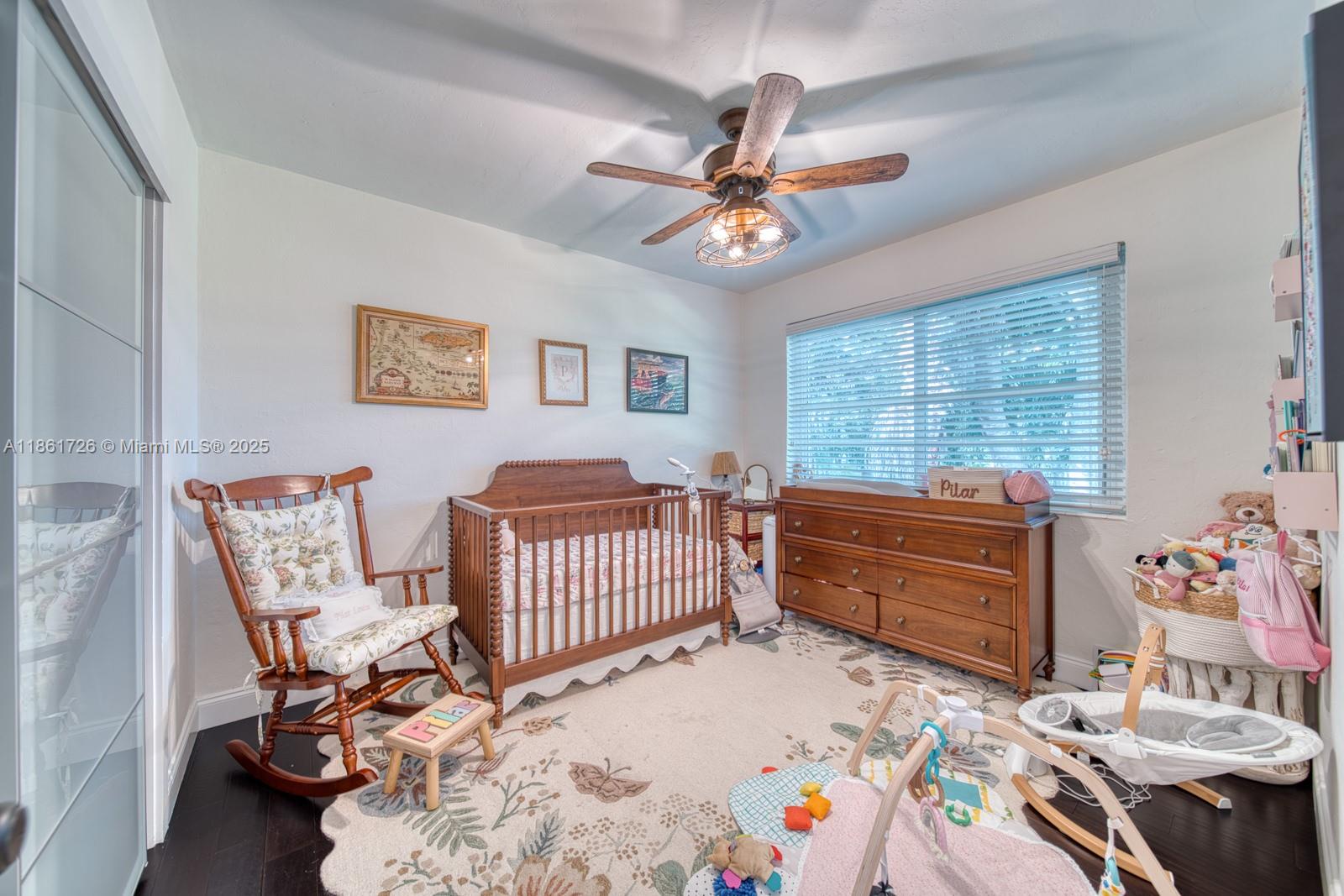 PATHWAYS CONDO - Residential