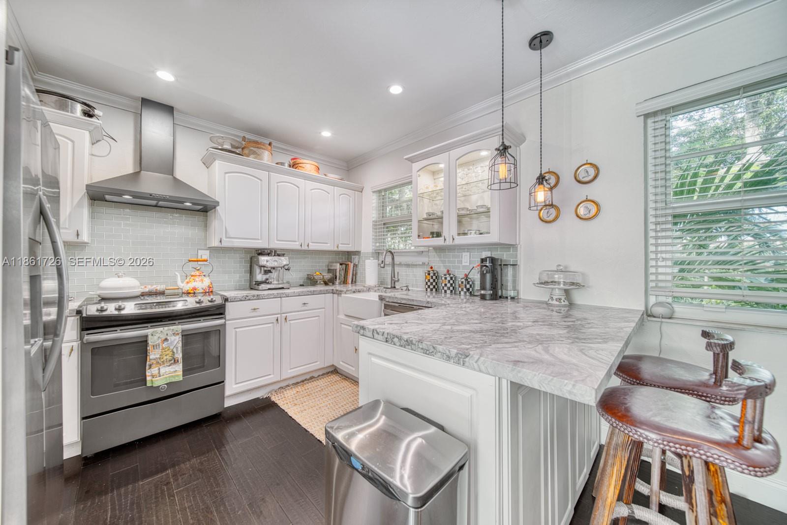 PATHWAYS CONDO - Residential