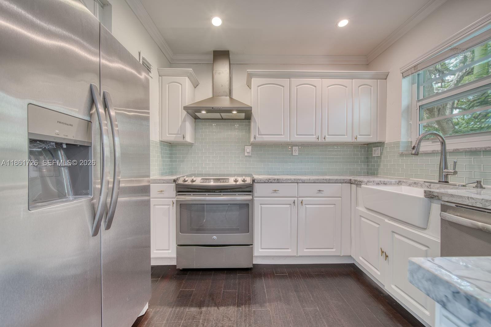 PATHWAYS CONDO - Residential