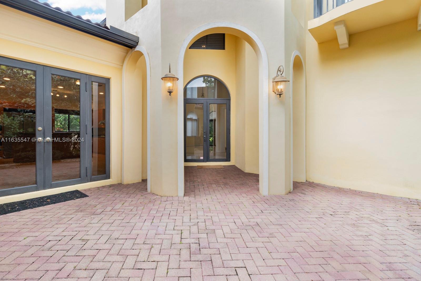 SMATHERS FOUR FILLIES FAR - Residential