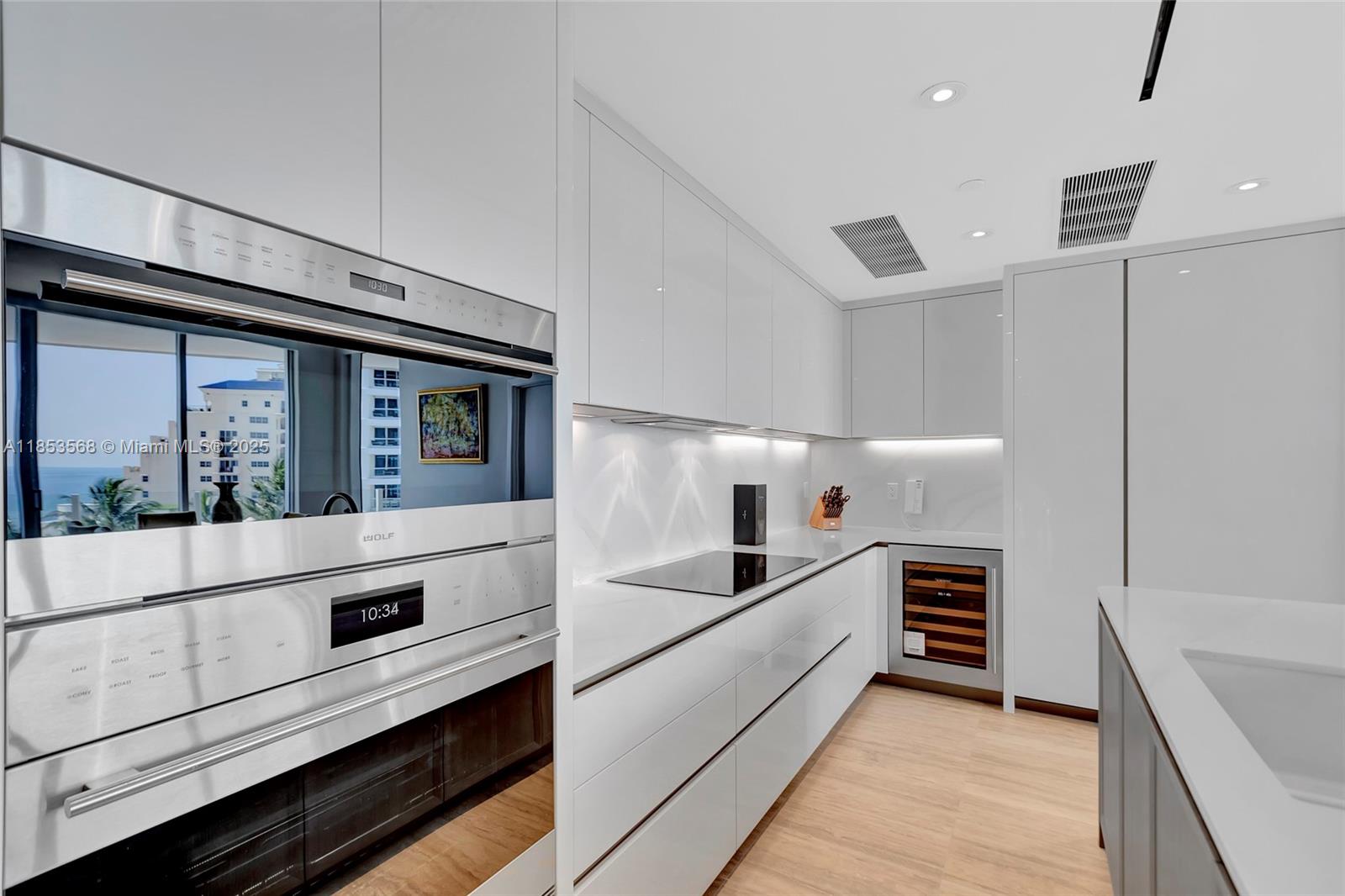 Four Seasons - Residential