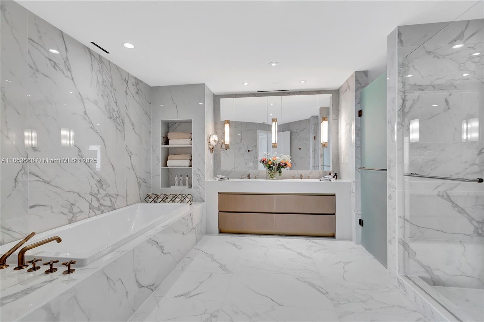 Four Seasons - Residential
